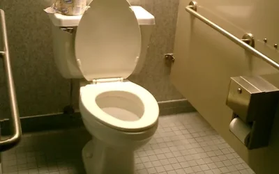 How do you unblock a toilet when the plunger doesn’t work?